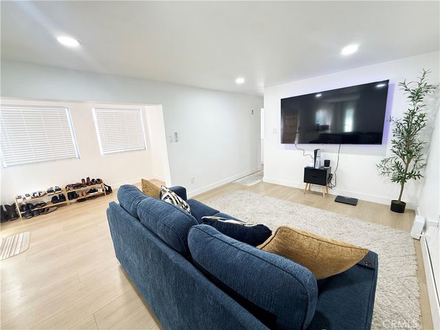 2767 W. 1st St. 35, Santa Ana, CA 92703
