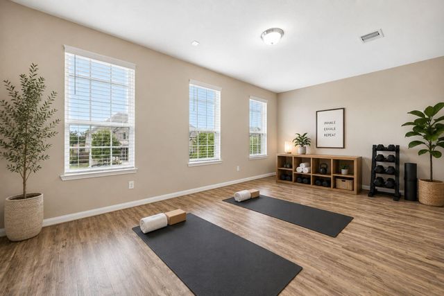 66 Zenith Lane, Sugar Land, TX 77498