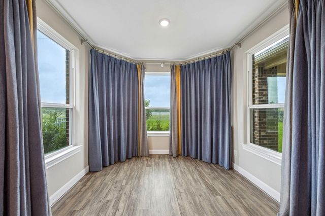 66 Zenith Lane, Sugar Land, TX 77498