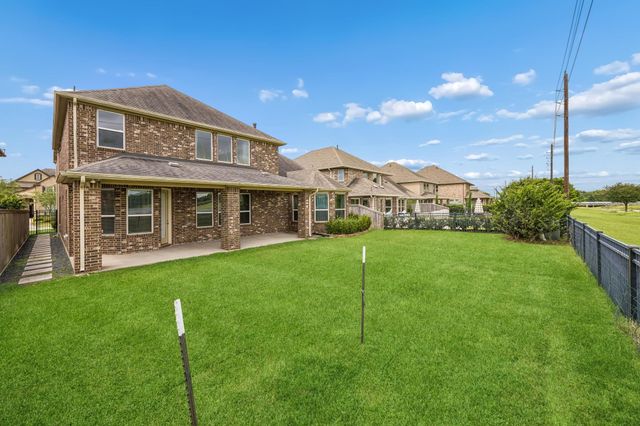 66 Zenith Lane, Sugar Land, TX 77498
