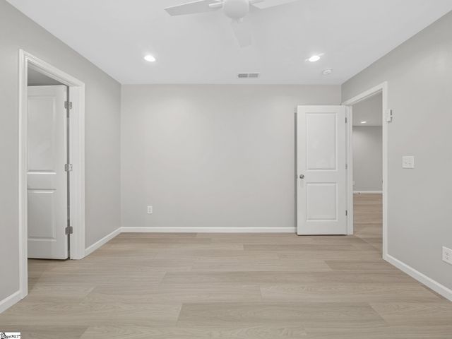 100 Prospect Avenue, Spartanburg, SC 29306