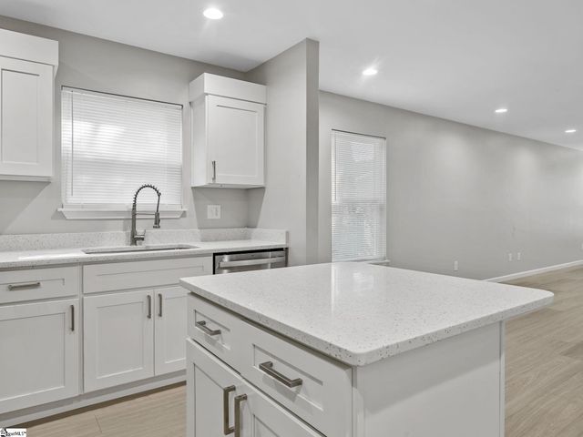 100 Prospect Avenue, Spartanburg, SC 29306