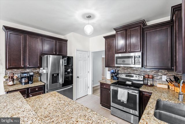 140 RIDGEWAY ST, Fredericksburg, VA 22401