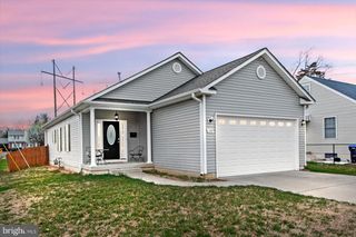 140 RIDGEWAY ST, Fredericksburg, VA 22401