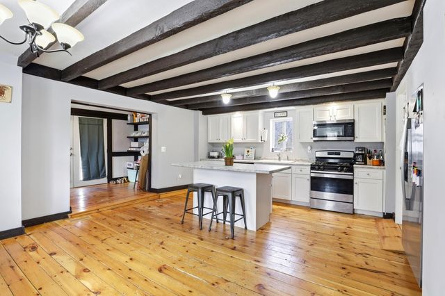 89 Garland Road, Nottingham, NH 03290