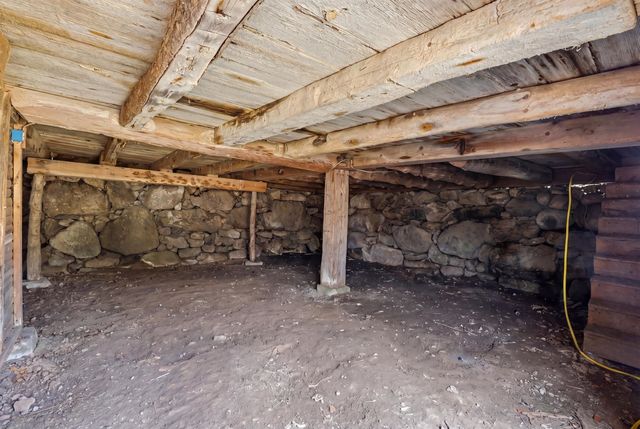 89 Garland Road, Nottingham, NH 03290