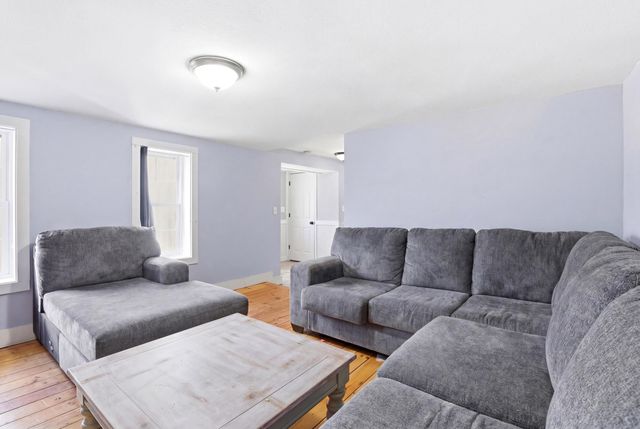 89 Garland Road, Nottingham, NH 03290