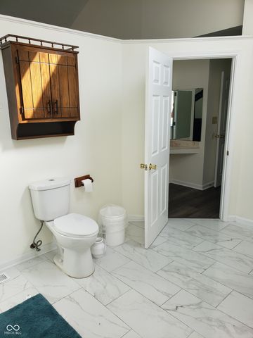 8768 Buckhaven, Indianapolis, IN 46256