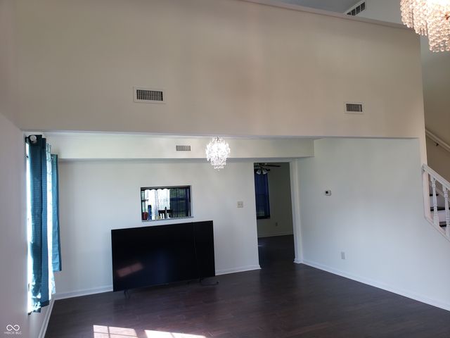 8768 Buckhaven, Indianapolis, IN 46256