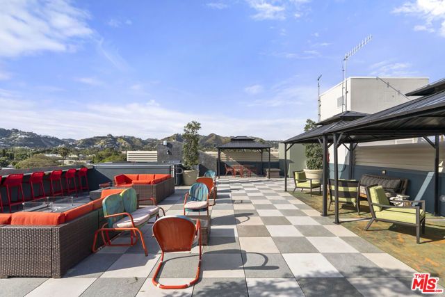 7428 Santa Monica Boulevard 308, West Hollywood, CA 90046