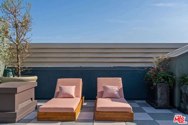 7428 Santa Monica Boulevard 308, West Hollywood, CA 90046