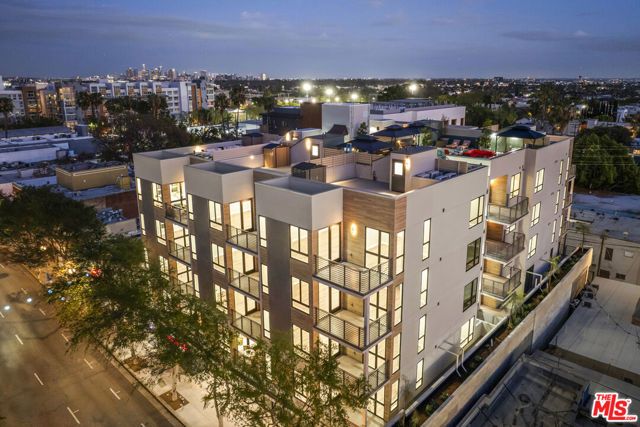 7428 Santa Monica Boulevard 308, West Hollywood, CA 90046