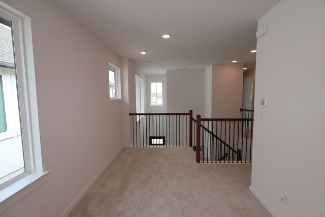 220 Bloomington Loop, Hutto, TX 78634