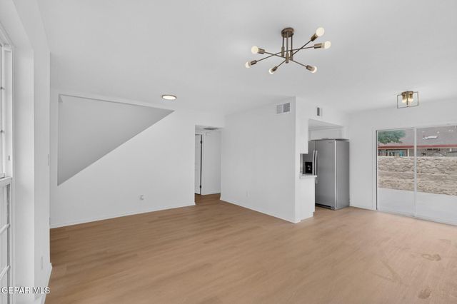 12036 KINGS CREST Drive, El Paso, TX 79936