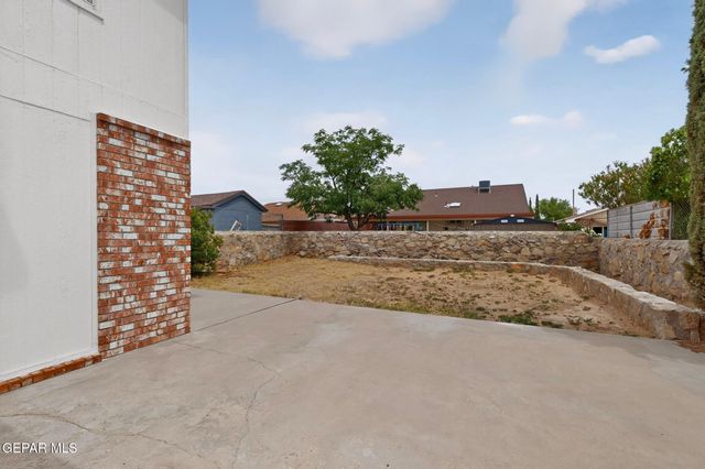 12036 KINGS CREST Drive, El Paso, TX 79936
