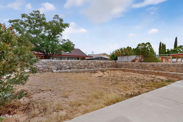12036 KINGS CREST Drive, El Paso, TX 79936