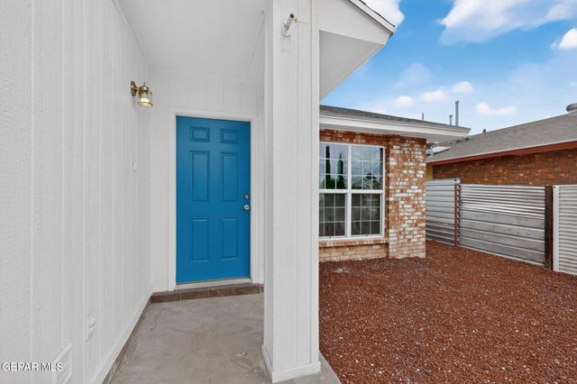 12036 KINGS CREST Drive, El Paso, TX 79936