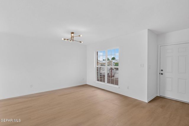 12036 KINGS CREST Drive, El Paso, TX 79936