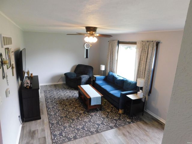 27500 Lamplighter Lane, Elkhart, IN 46514