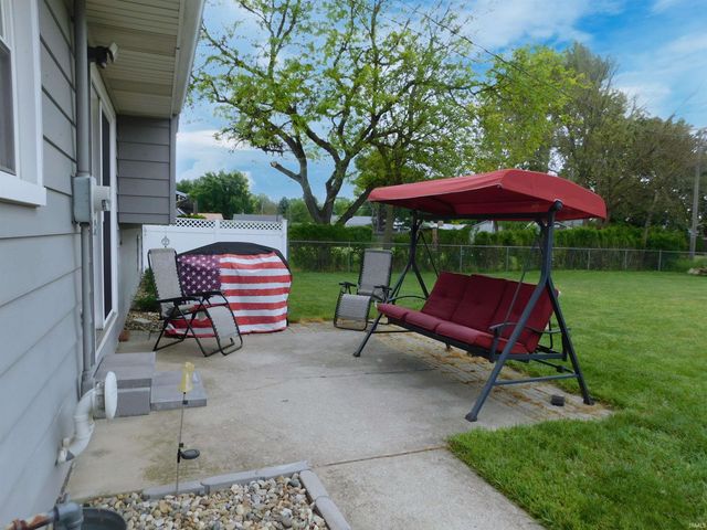 27500 Lamplighter Lane, Elkhart, IN 46514