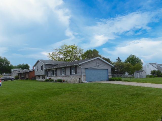 27500 Lamplighter Lane, Elkhart, IN 46514