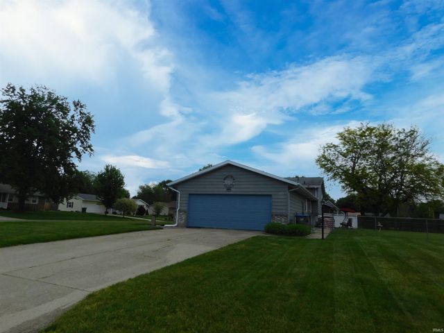 27500 Lamplighter Lane, Elkhart, IN 46514
