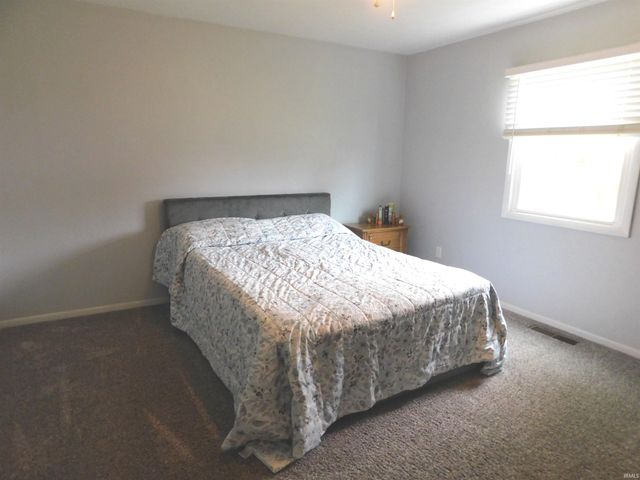 27500 Lamplighter Lane, Elkhart, IN 46514