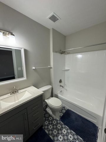 2248 MARGRAF CIR, Woodbridge, VA 22191
