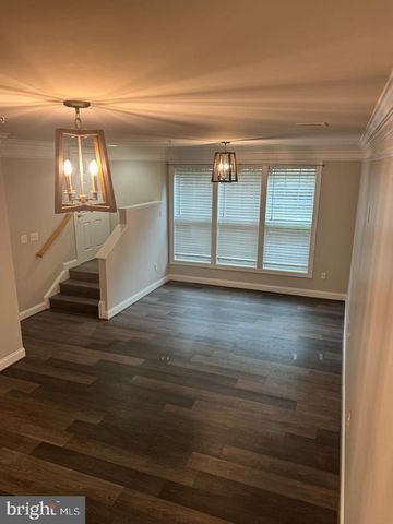 2248 MARGRAF CIR, Woodbridge, VA 22191