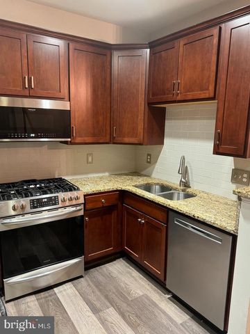 2248 MARGRAF CIR, Woodbridge, VA 22191