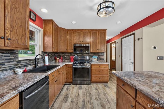 396 Bunker Hill Road, Silex, MO 63377