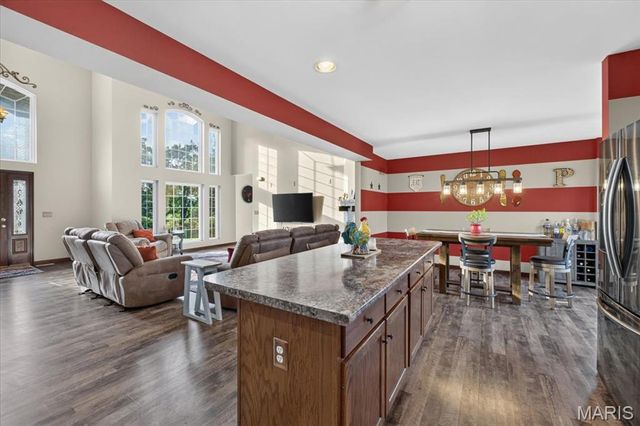 396 Bunker Hill Road, Silex, MO 63377