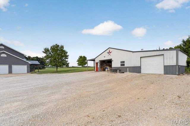 396 Bunker Hill Road, Silex, MO 63377