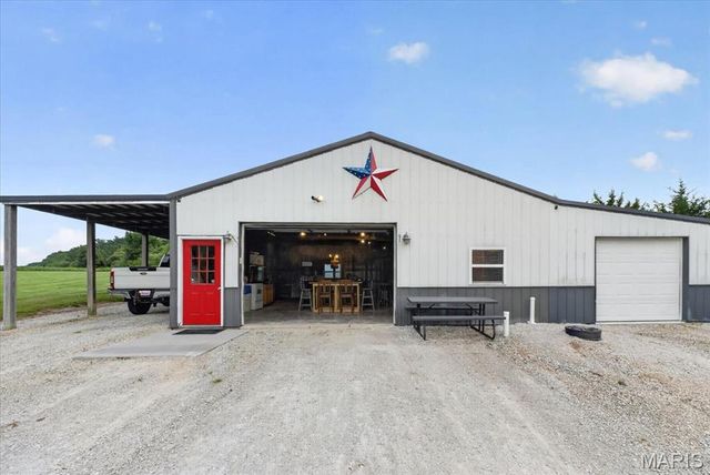 396 Bunker Hill Road, Silex, MO 63377