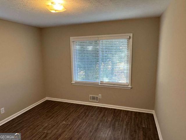 437 Lockridge Lane, Lawrenceville, GA 30046