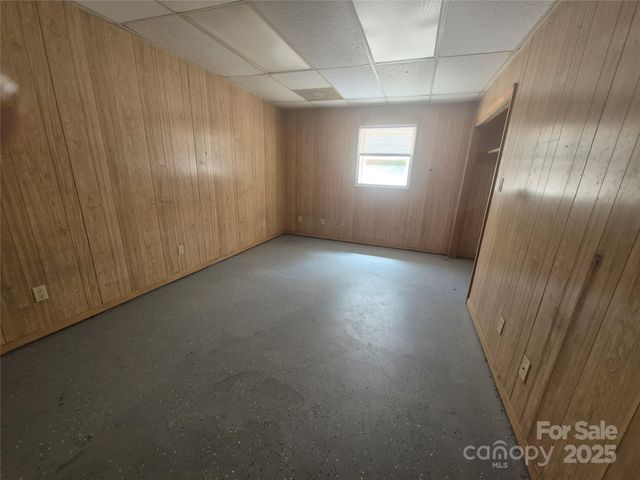 258 New Leicester Highway, Asheville, NC 28806
