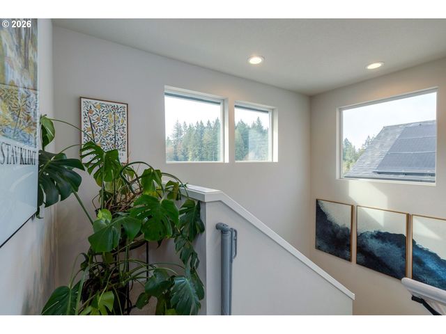 2732 Ne CURRIN CREEK Dr, Estacada, OR 97023