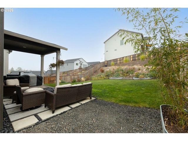 2732 Ne CURRIN CREEK Dr, Estacada, OR 97023