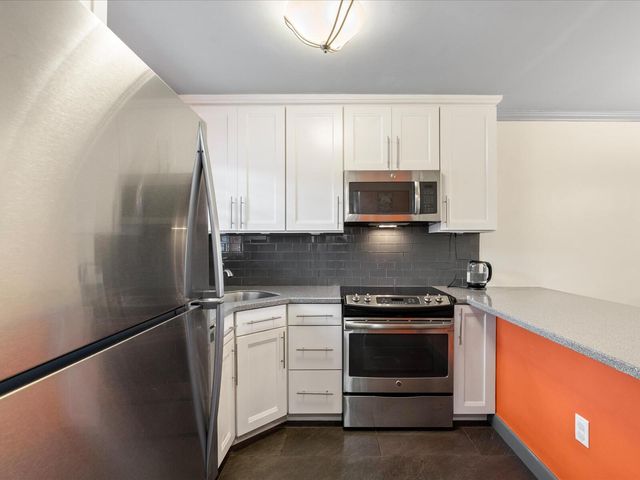 2998 Sunrise Lakes Drive E 110, Sunrise, FL 33322