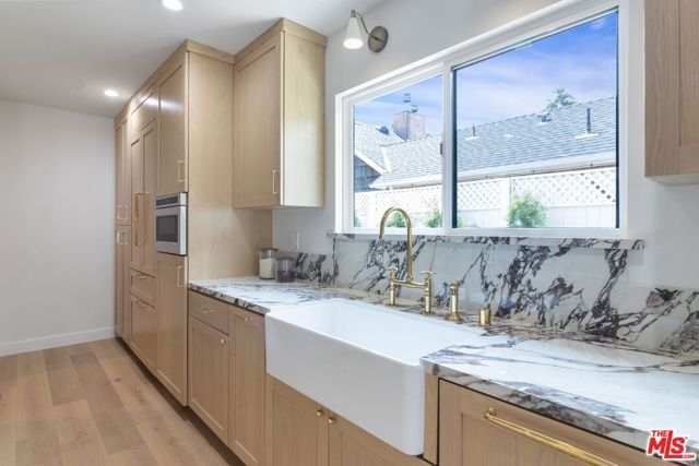 4525 Greenbush Avenue, Sherman Oaks, CA 91423