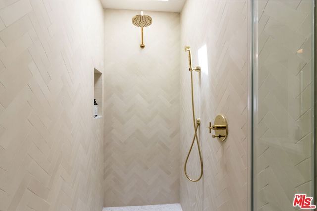 4525 Greenbush Avenue, Sherman Oaks, CA 91423