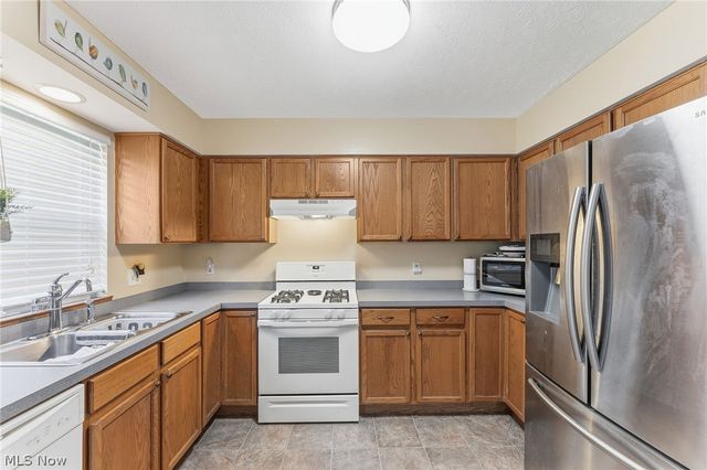 5401 Pebble Creek Lane, Perry, OH 44077