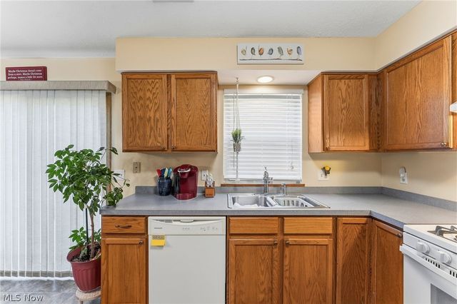 5401 Pebble Creek Lane, Perry, OH 44077
