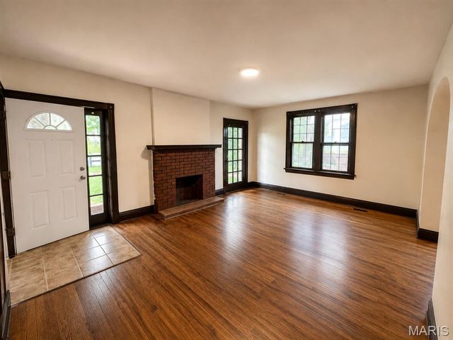 8718 Clifton Avenue, Jennings, MO 63136