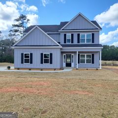 705 Riverside Estates, Lanett, AL 36863