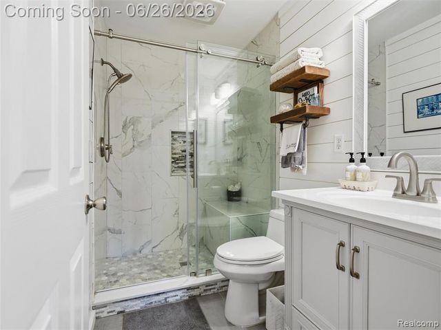 10610 Estola Avenue, White Lake, MI 48386