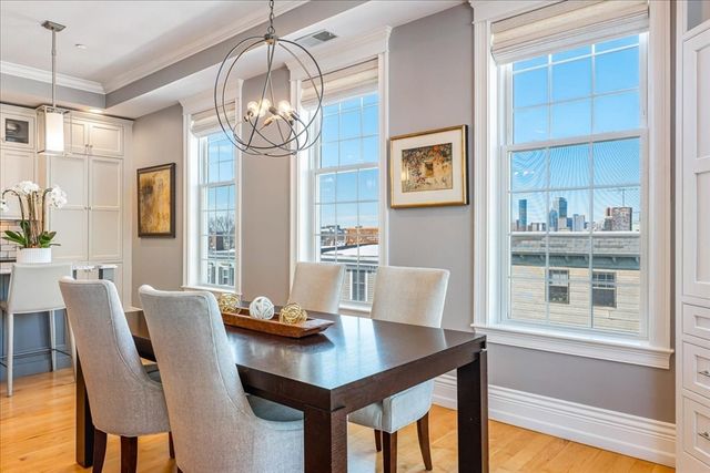 361 W 4th St 5, Boston, MA 02127