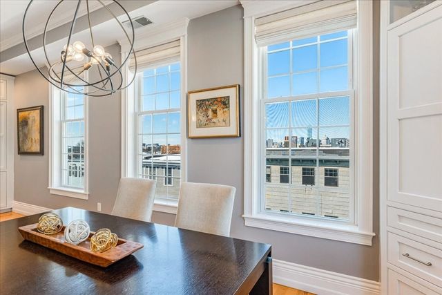 361 W 4th St 5, Boston, MA 02127