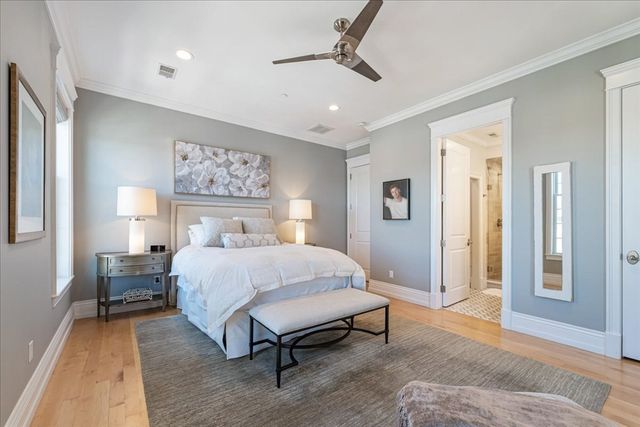 361 W 4th St 5, Boston, MA 02127