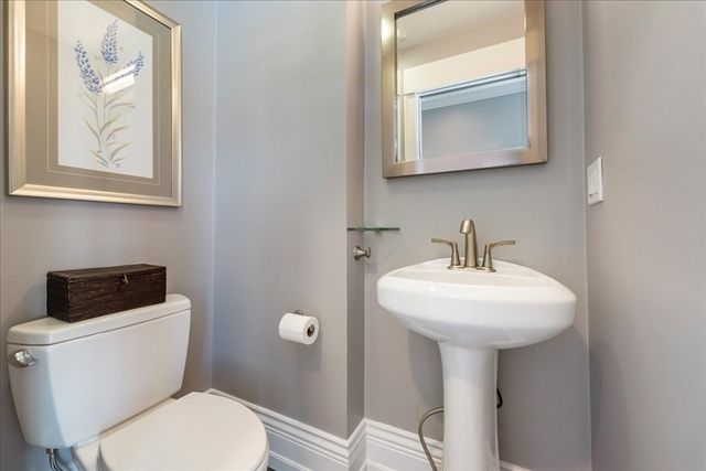 361 W 4th St 5, Boston, MA 02127